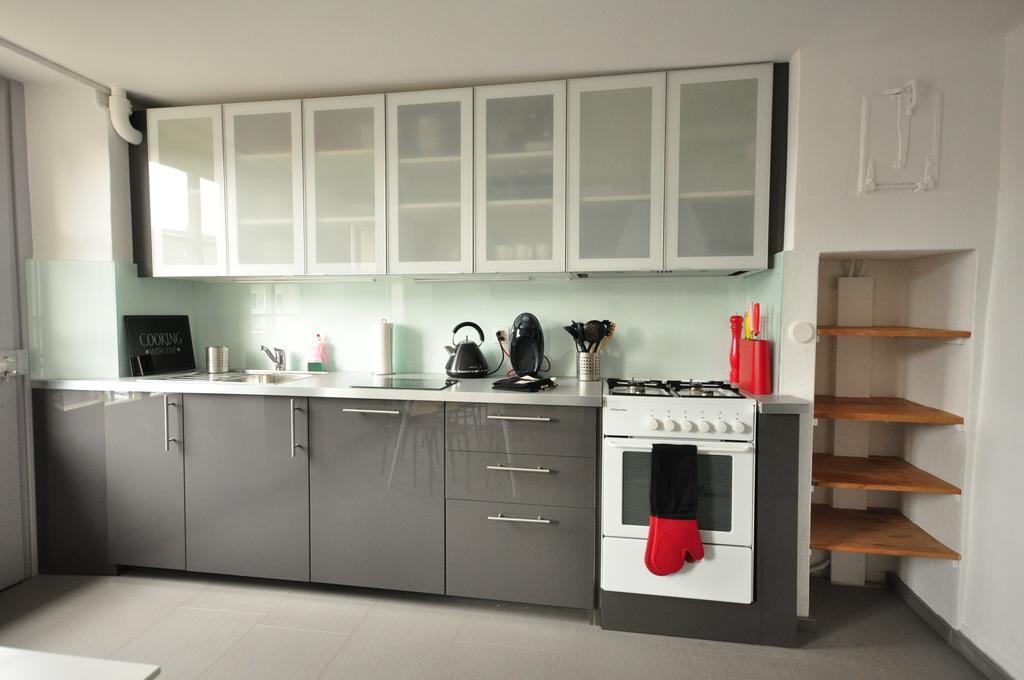 אינטרלאקן Townhouse II Sleeps 12 Guests Central מראה חיצוני תמונה