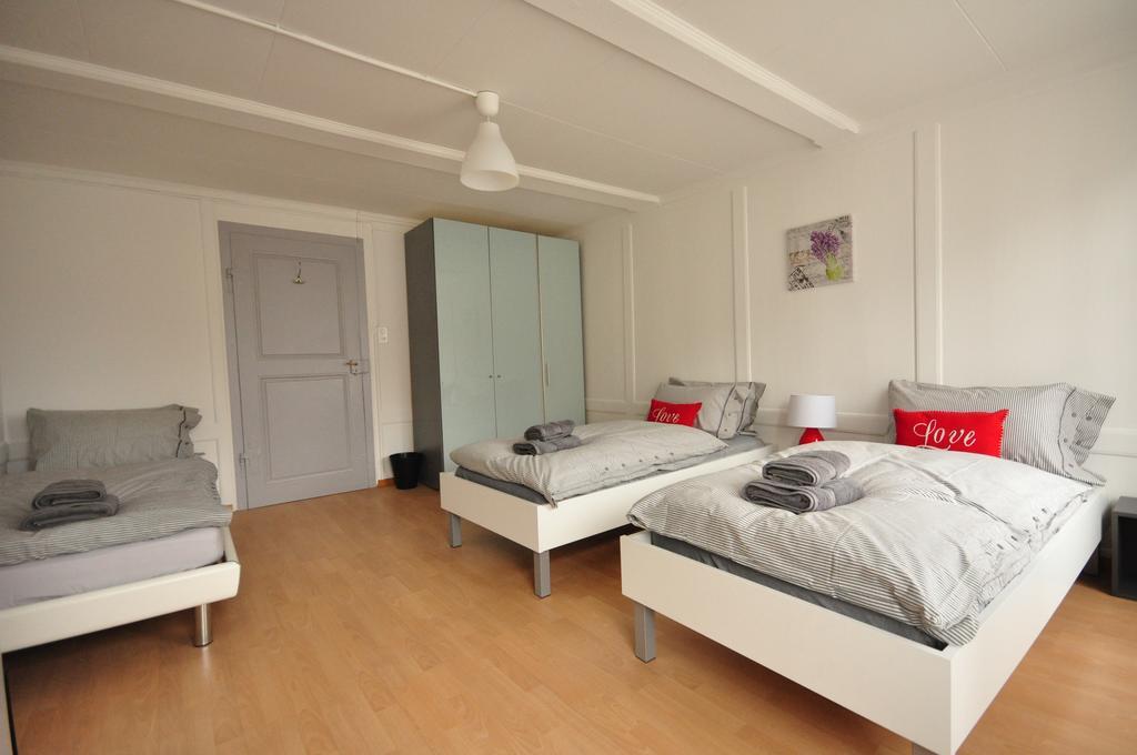 אינטרלאקן Townhouse II Sleeps 12 Guests Central מראה חיצוני תמונה