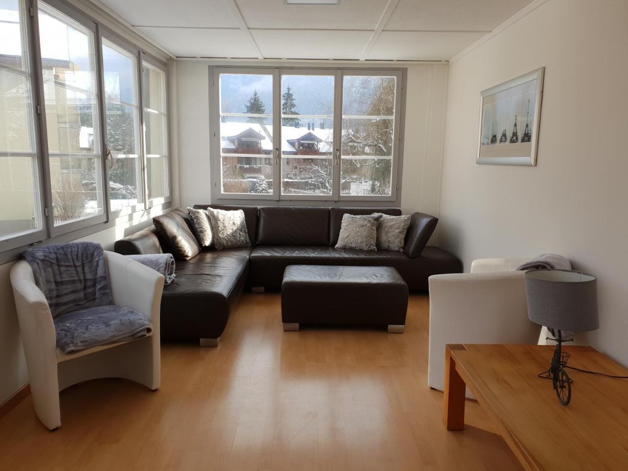 אינטרלאקן Townhouse II Sleeps 12 Guests Central מראה חיצוני תמונה